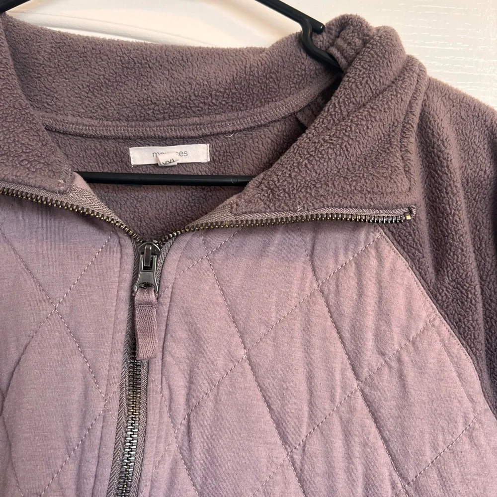 Pullover - Picture 2 of 2